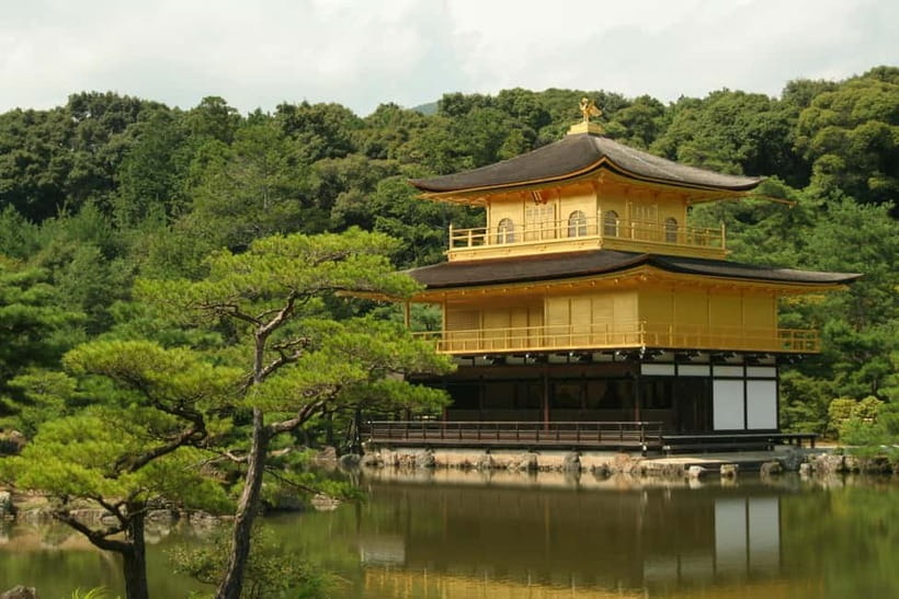 Osaka: Kyoto and Nara Private Day Trip - One day, two historic Japanese cities
