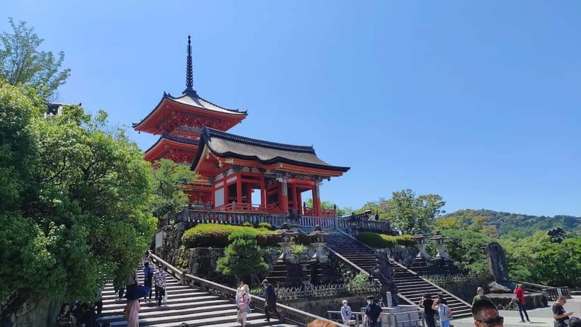 Osaka: Kyoto & Uji Historical Sites and Scenic Delights Tour - Ninenzaka, snacks, and the busy side of Kyoto
