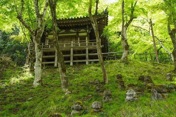 Otagi Nenbutsu Temple and Arashiyama Bamboo Forest Tour - The car transfer solves a real Kyoto problem