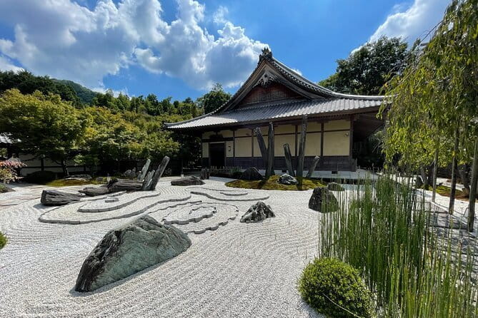 Pedal Adventure Kyoto E-Bike tour : True Kyoto Avoid the crowds - What the $92.96 price includes
