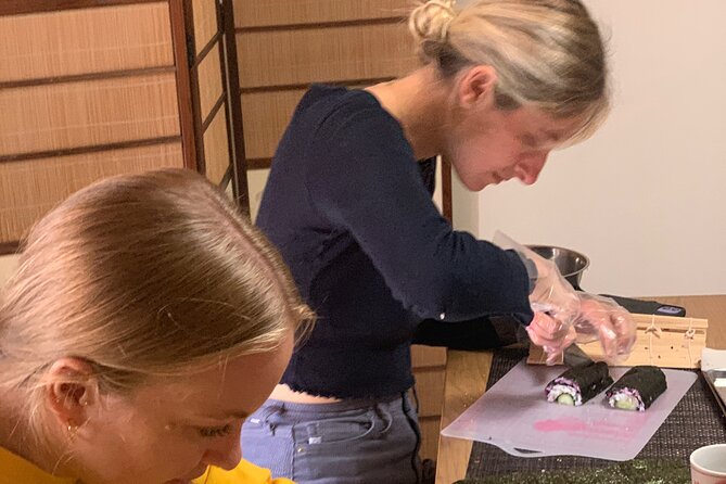 Private Art Sushi Roll Class in Kyoto - English instruction and the pace of the class