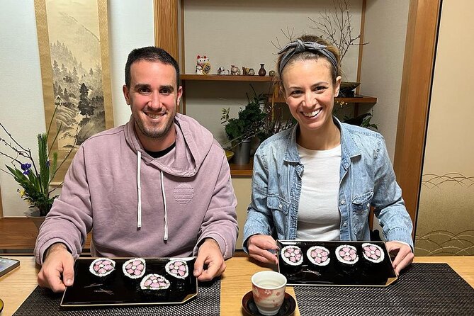 Private Art Sushi Roll Class in Kyoto - The 60-minute peach-flower sushi lesson