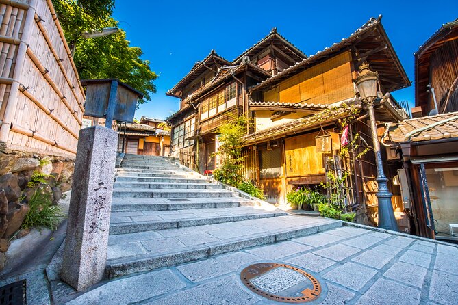 Private Day Tour in Osaka and Kyoto with charter car - Route A, Kyoto’s classic first-day highlights