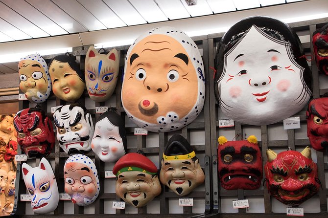Private Kyoto Family Tour with a Local – 100% Personalized - Gion’s lantern-lit lanes and wooden houses