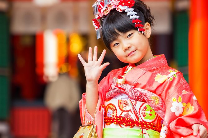 Private Kyoto Family Tour with a Local – 100% Personalized - The famous sight seen from the outside
