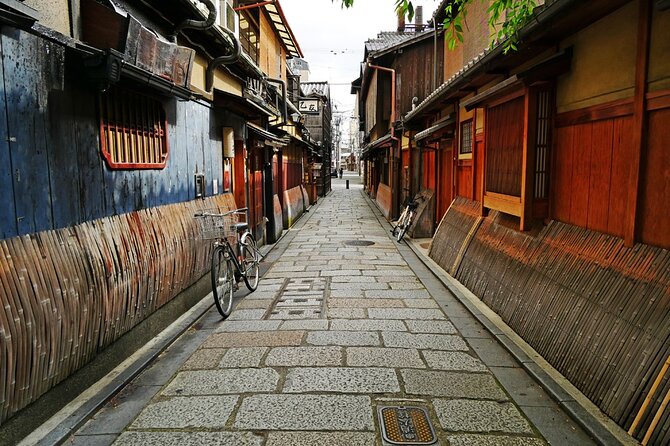 Private Kyoto Geisha Districts Walking Tour - Key points to know before booking