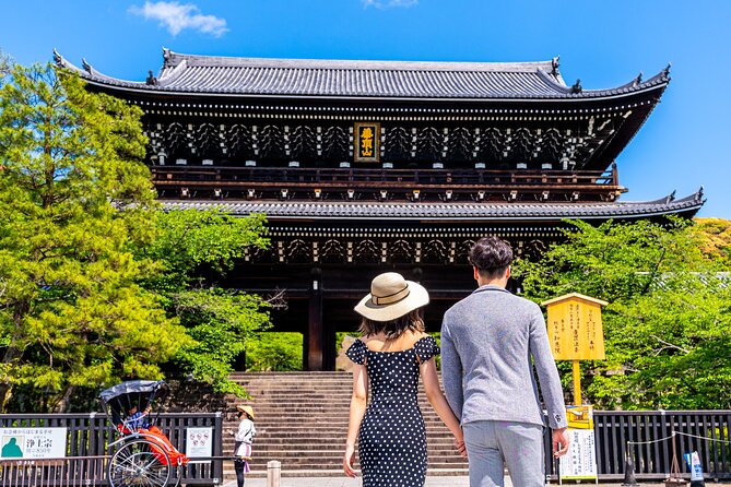 Private Photoshoot Experience in Kyoto ( Gion ) - Maruyama Park for greenery and seasonal color