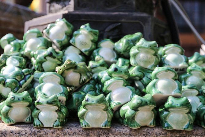 Rural Brewery Town Walk: Half-Day Private Tour Near Kyoto - Jizoin Temple and the ceramic frogs