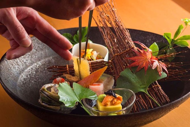 Small-Group Dinner Experience in Kyoto with Maiko and Geisha - A two-hour meal with geisha and maiko