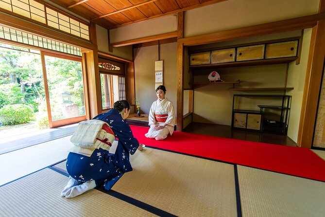 Stunning Private Tea Ceremony: Camellia Garden Teahouse - The Hosts and the English Explanation