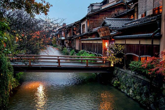 Takashi's local food adventure through Gion Kyoto tips of Ramen - Key Points to Know Before You Book