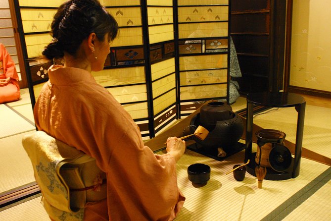 Tea Ceremony Experience in Traditional Kyoto Townhouse - Small group size makes a real difference