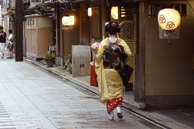 The Kyoto VIP Experience! - Taxi transport and the six-hour schedule