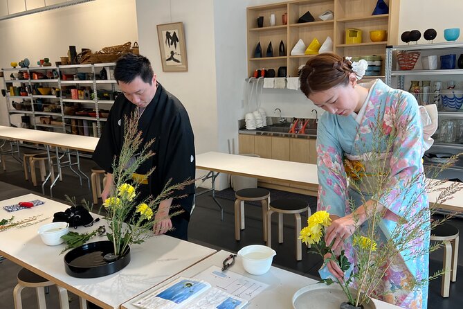 Traditional Japanese Flower Styling Workshop - Ikebana in Kyoto - Flower care and the small details that matter