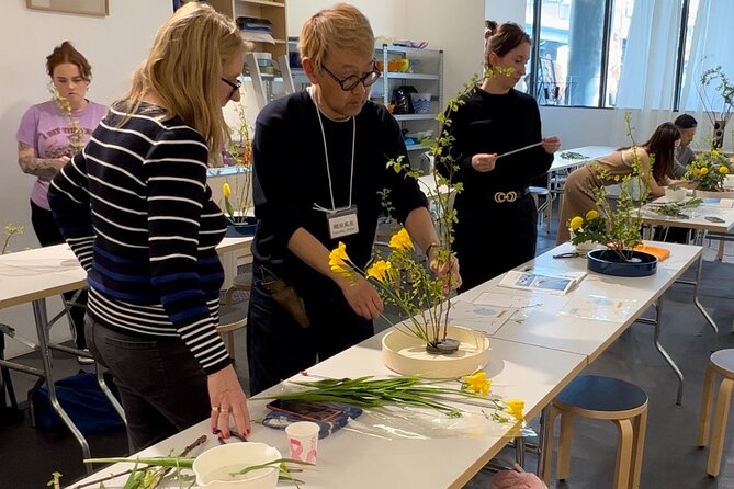 Traditional Japanese Flower Styling Workshop - Ikebana in Kyoto - The first lesson: ikebana as a way of seeing