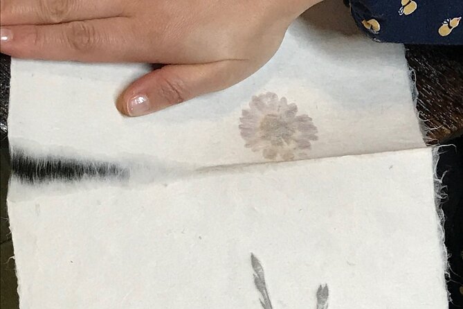 Traditional Japanese Washi Papermaking- Kyoto morning - Why the small group matters