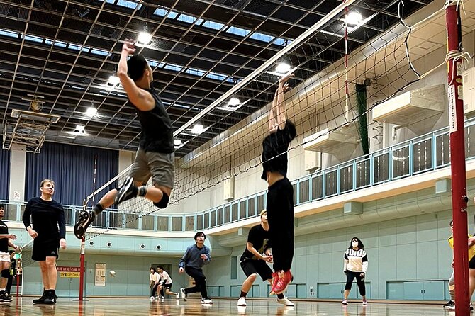 Volleyball in Osaka & Kyoto with Locals! - Osaka, Kyoto, and the Timing Difference