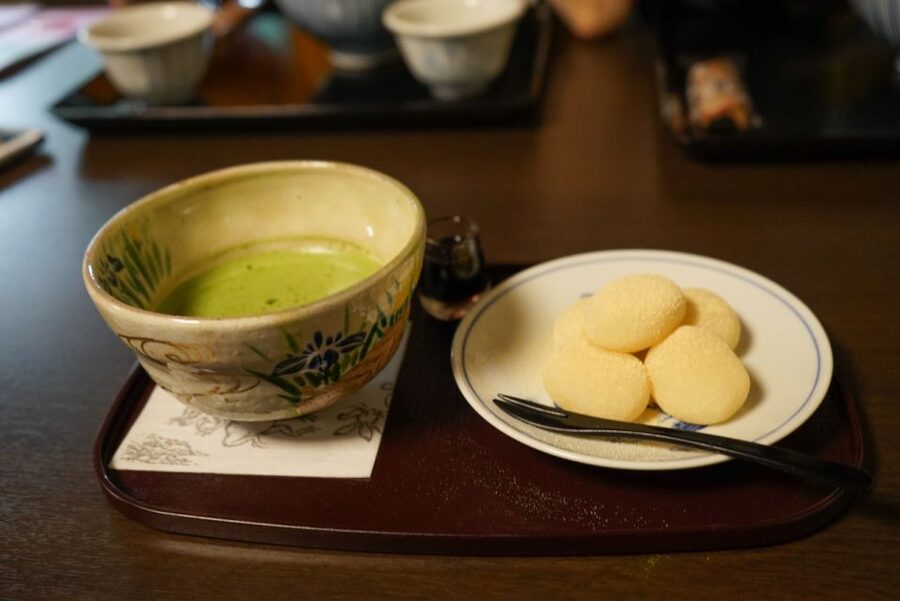 [W/Lunch] Kyoto Highlights Bike Tour with UNESCO Zen Temples - Lunch in a traditional Japanese house
