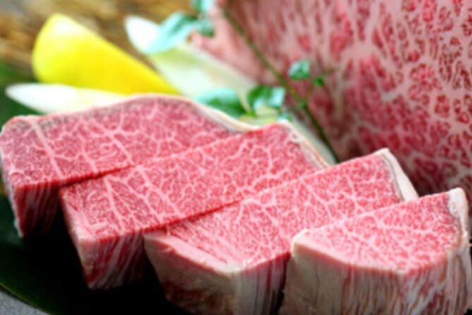 Wagyu & Seafood Yakiniku Dinner Course at Kyo Kurozakura Restaurant, Kyoto - Cooking Wagyu and seafood at the table