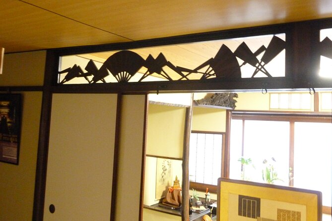 Zen Meditation for Life in Kyoto - Tea, a Kyoto sweet, and time to think